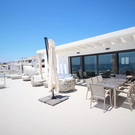 Luxurious Penthouse With Huge Panoramic Terrace Appartement San Roque  Buitenkant foto