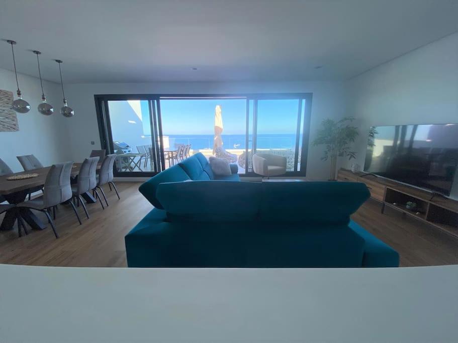 Luxurious Penthouse With Huge Panoramic Terrace Appartement San Roque  Buitenkant foto