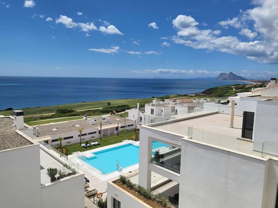 Luxurious Penthouse With Huge Panoramic Terrace Appartement San Roque  Buitenkant foto