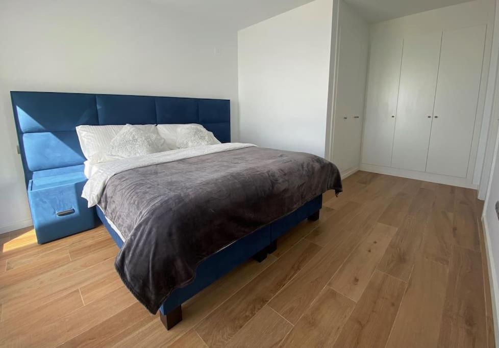 Luxurious Penthouse With Huge Panoramic Terrace Appartement San Roque  Buitenkant foto